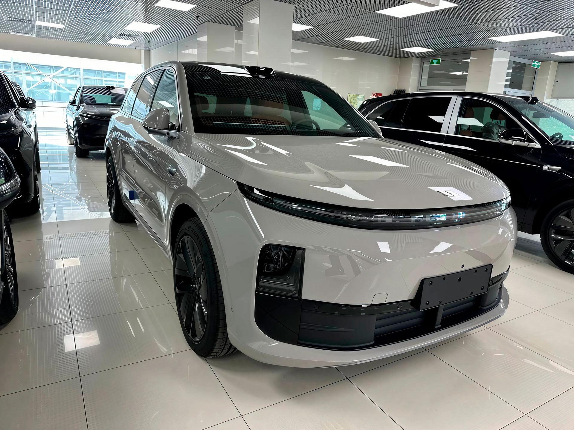 LiXiang L6 White Pearl